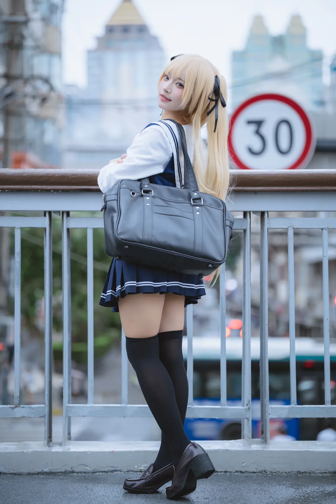 路人女主的养成方法, 水手服, 英梨梨cos, 金发双马尾, 校园风cos - 第3张