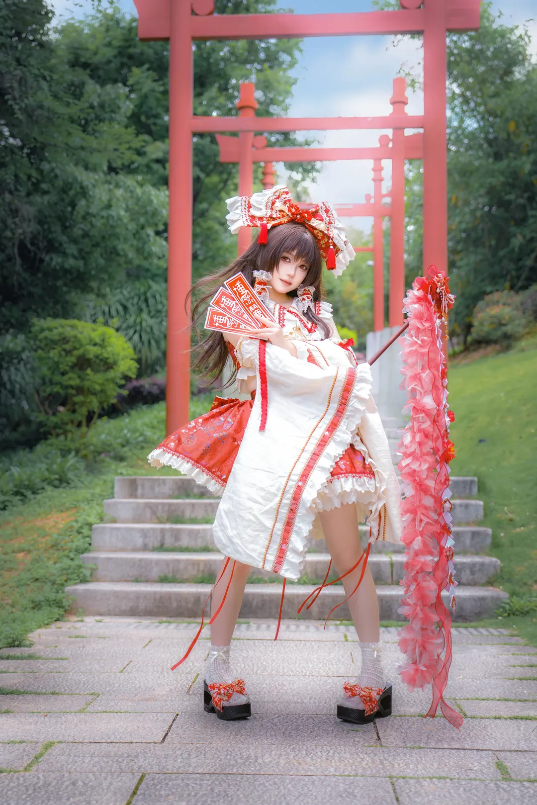 博丽灵梦cos, 东方Project, 二次元cos, cosplay摄影, 神社巫女 - 第1张