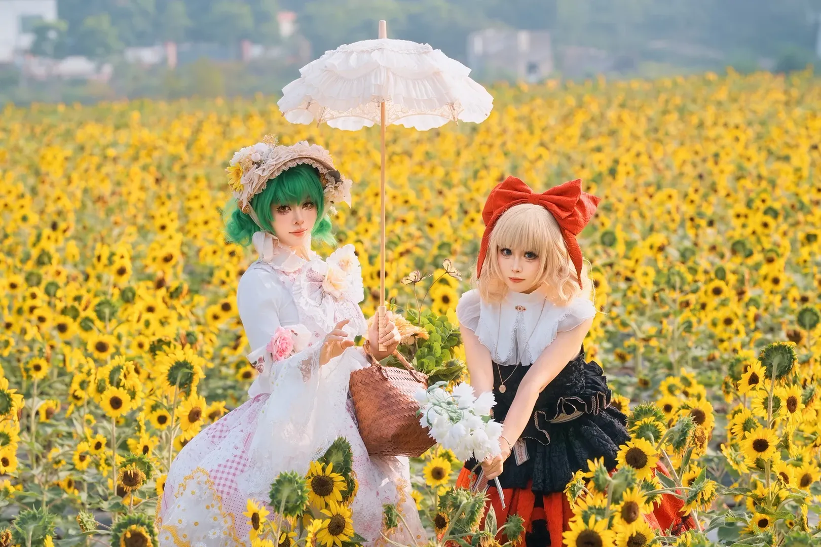 东方Project, 双人cosplay, 风见幽香cos, 向日葵花海cos, 洋装摄影 - 第4张