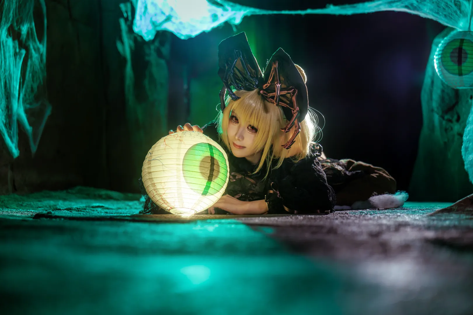 东方Project, 哥特风cosplay, 黑谷山女cos, 眼球提灯, 洞穴摄影 - 第2张