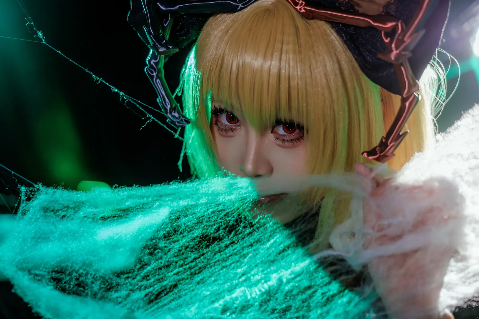 东方Project, 哥特风cosplay, 黑谷山女cos, 眼球提灯, 洞穴摄影 - 第3张