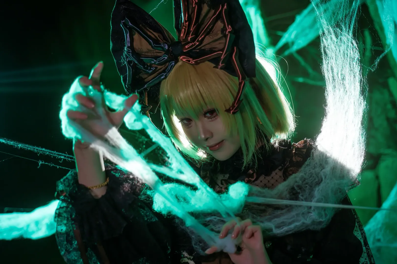 东方Project, 哥特风cosplay, 黑谷山女cos, 眼球提灯, 洞穴摄影 - 第7张