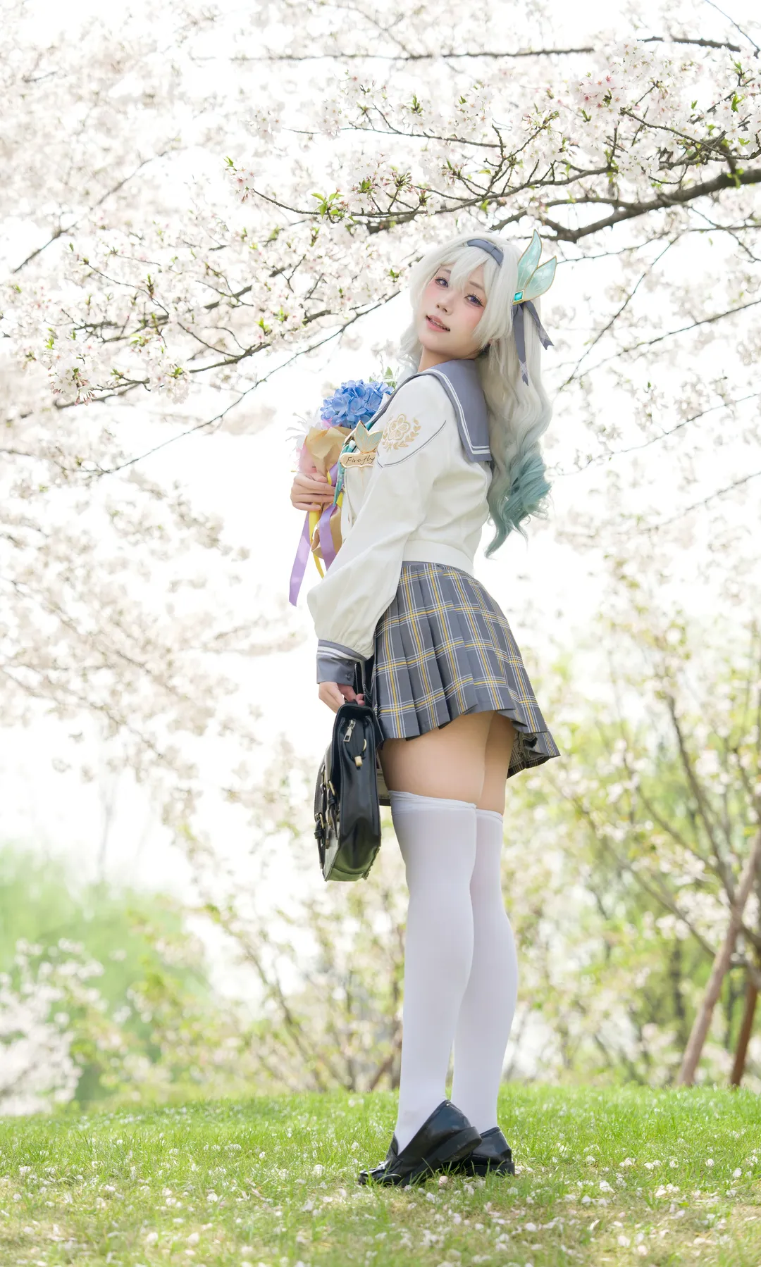 二次元摄影, 崩坏星穹铁道, 流萤cos, JK制服, 樱花写真 - 第3张