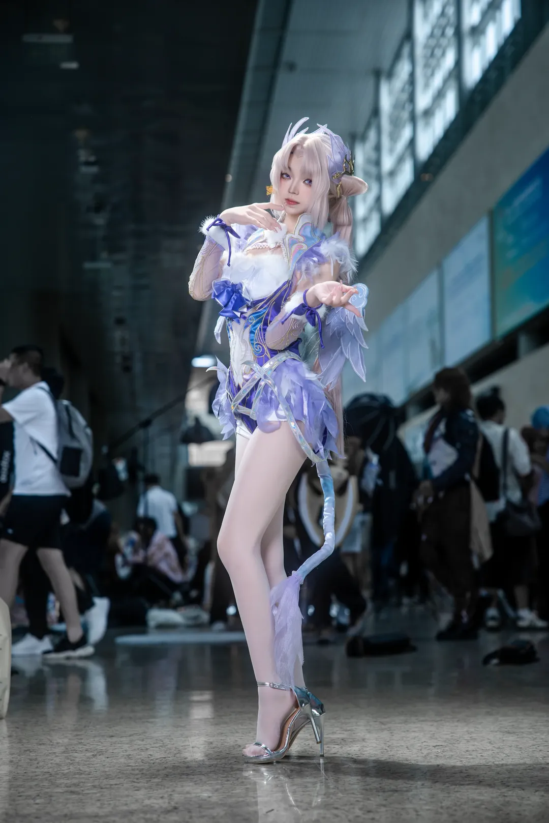 永劫无间, 殷紫萍cos, 漫展场照, 二次元cosplay, 白丝高跟