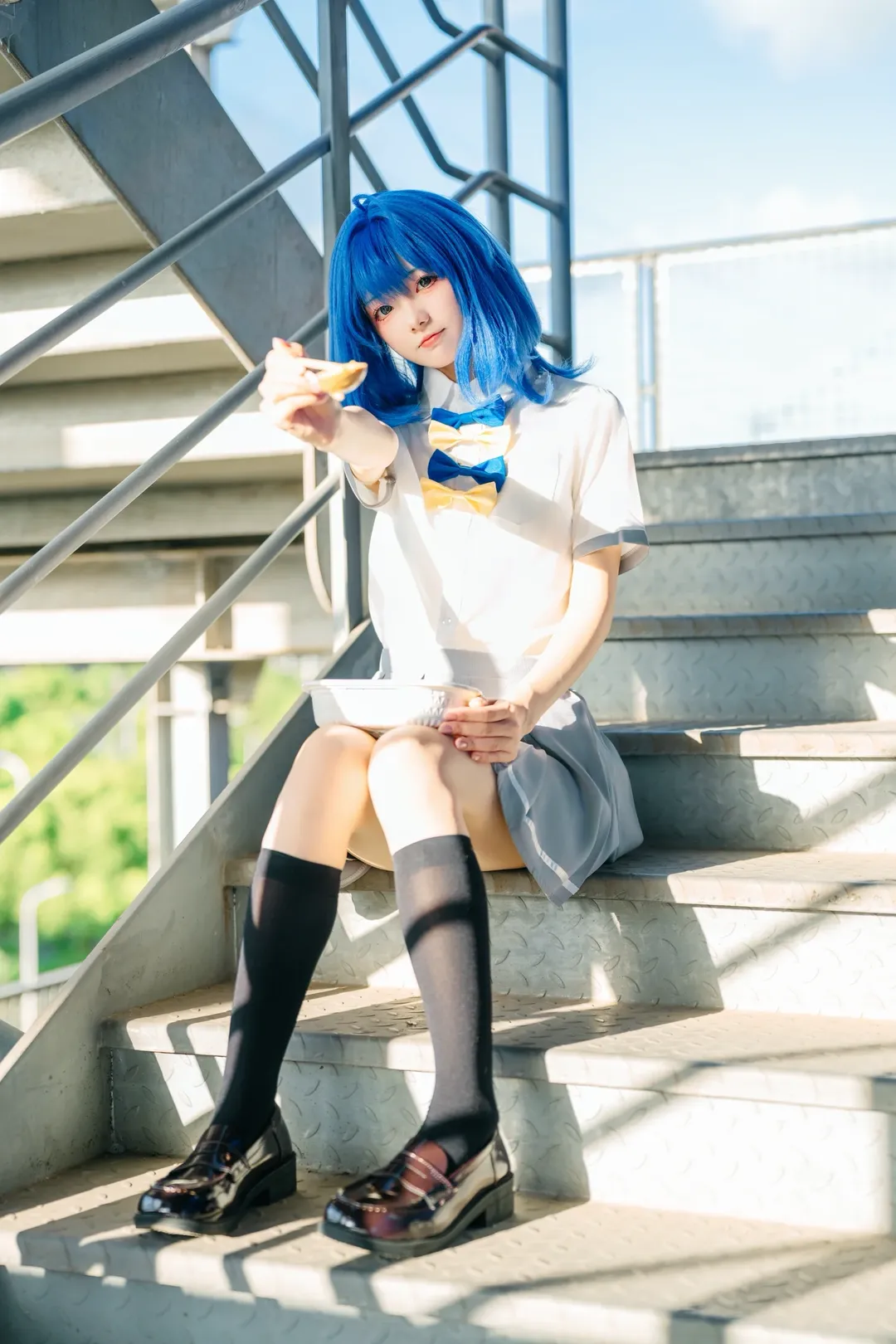 二次元日常, 学園風コスプレ, 八奈見杏菜コスプレ, 負けヒロインが多すぎる！, 階段ロケ - 3枚目