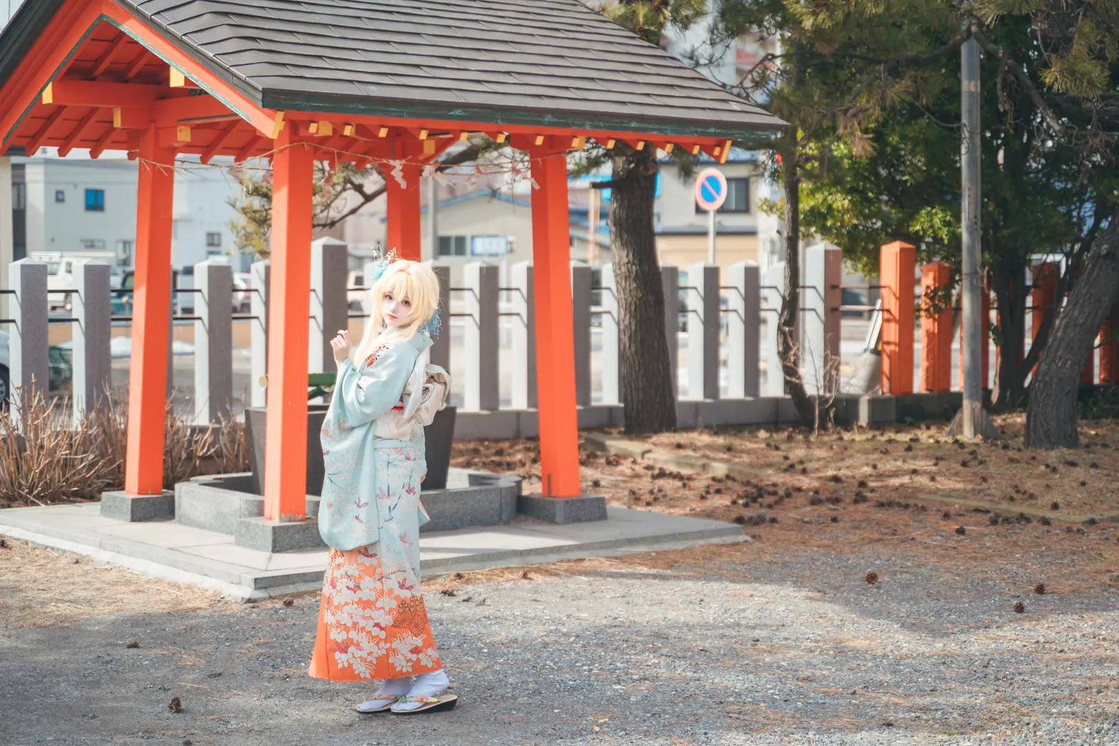 Japanese style cosplay, Genshin Impact cosplay, Hokkaido photography, Hakodate Shrine, Winter outdoor shoot - Image 4
