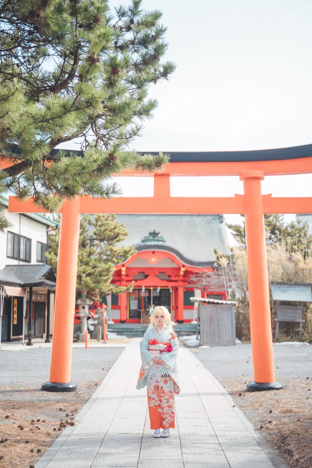 Japanese style cosplay, Genshin Impact cosplay, Hokkaido photography, Hakodate Shrine, Winter outdoor shoot - Image 5