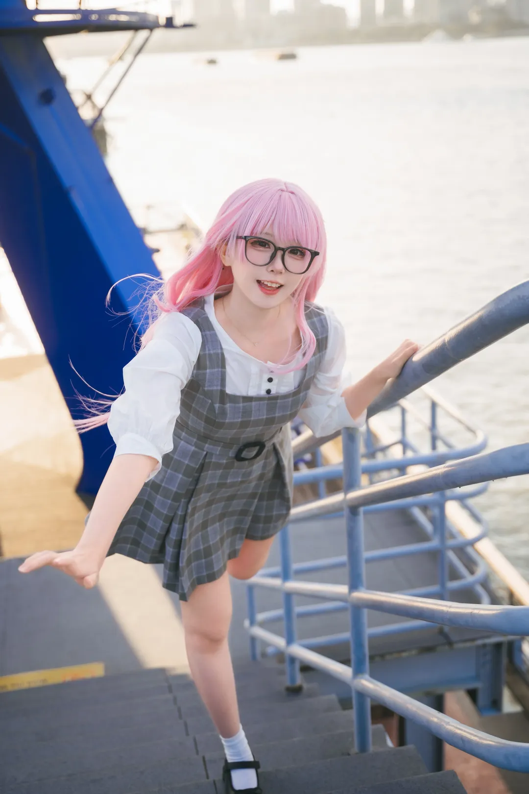 JK制服, 粉色假发, BanG Dream!, 千早爱音cos, 户外人像摄影 - 第1张