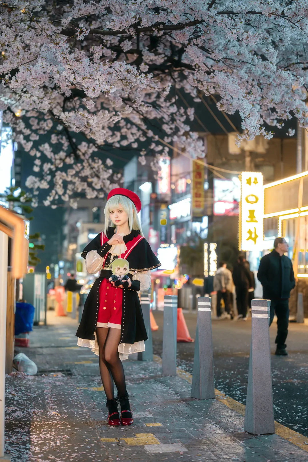 夜景人像, 若叶睦cos, 索尼A7M5, BanG Dream! Ave Mujica, 夜樱街拍
