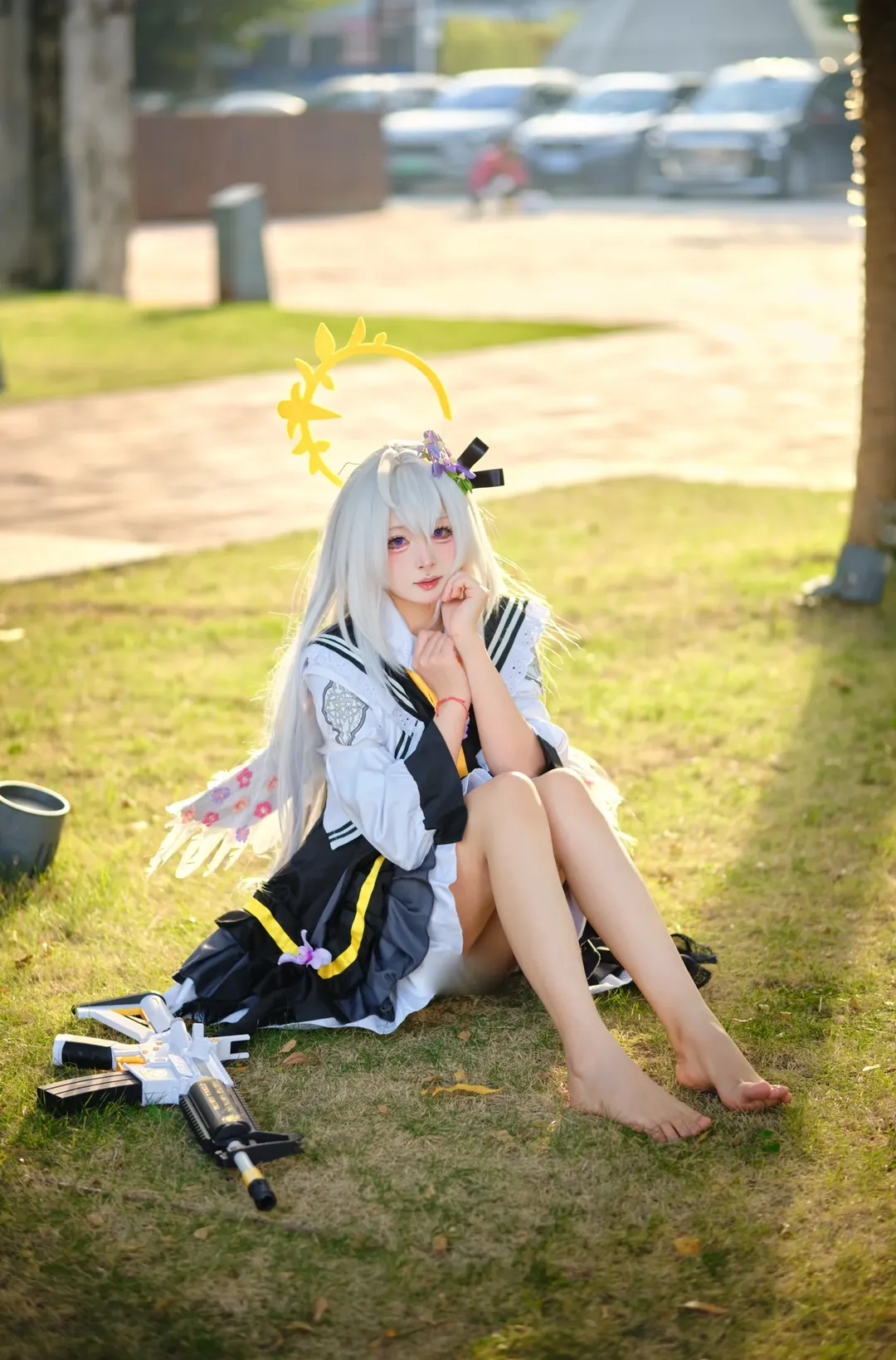 Character accuracy, Blue Archive, Shirasu Azusa cosplay, Cosplay photography, Outdoor location - Image 4