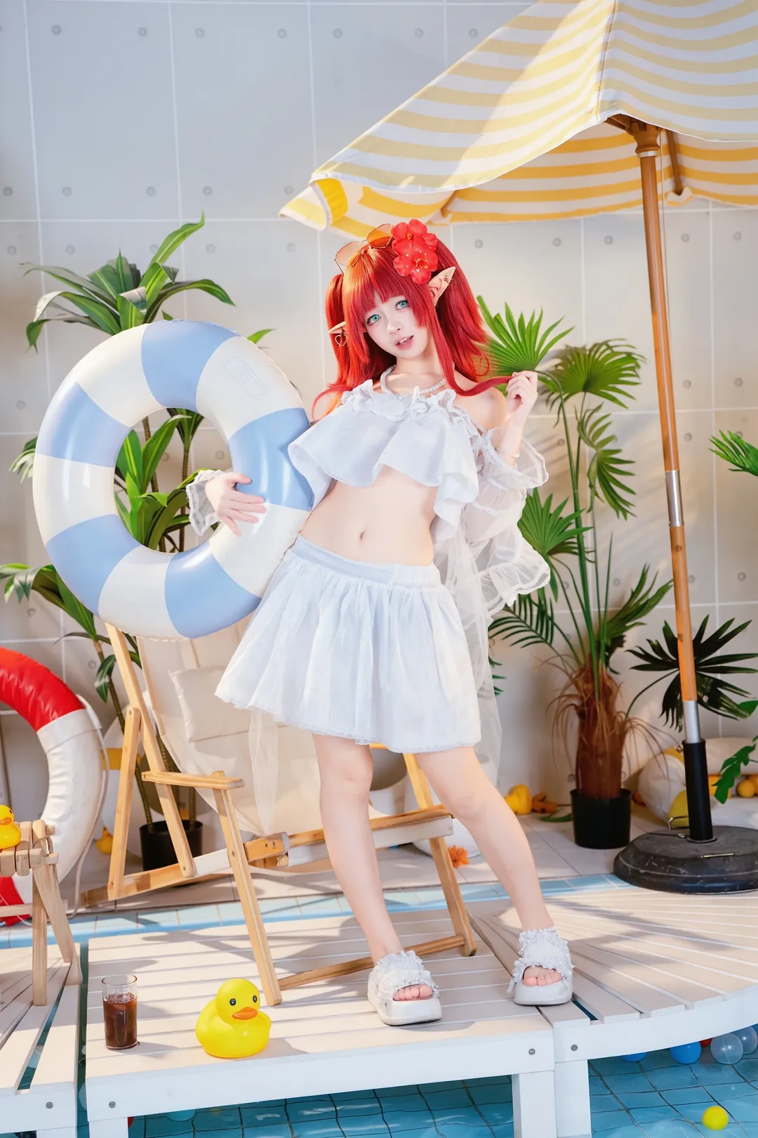 明日方舟, 桃金娘cos, 夏日泳池写真, 红色假发cos, 精灵耳装扮 - 第2张