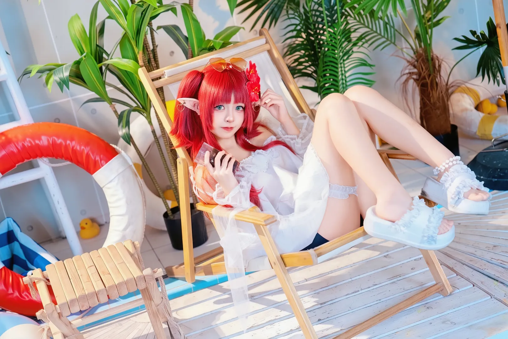 明日方舟, 桃金娘cos, 夏日泳池写真, 红色假发cos, 精灵耳装扮 - 第6张
