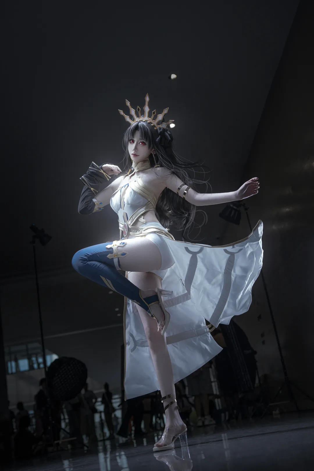 Fate/Grand Order, Ishtar Cosplay, Studio portrait, High contrast lighting, The Descent of the Goddess - Image 3
