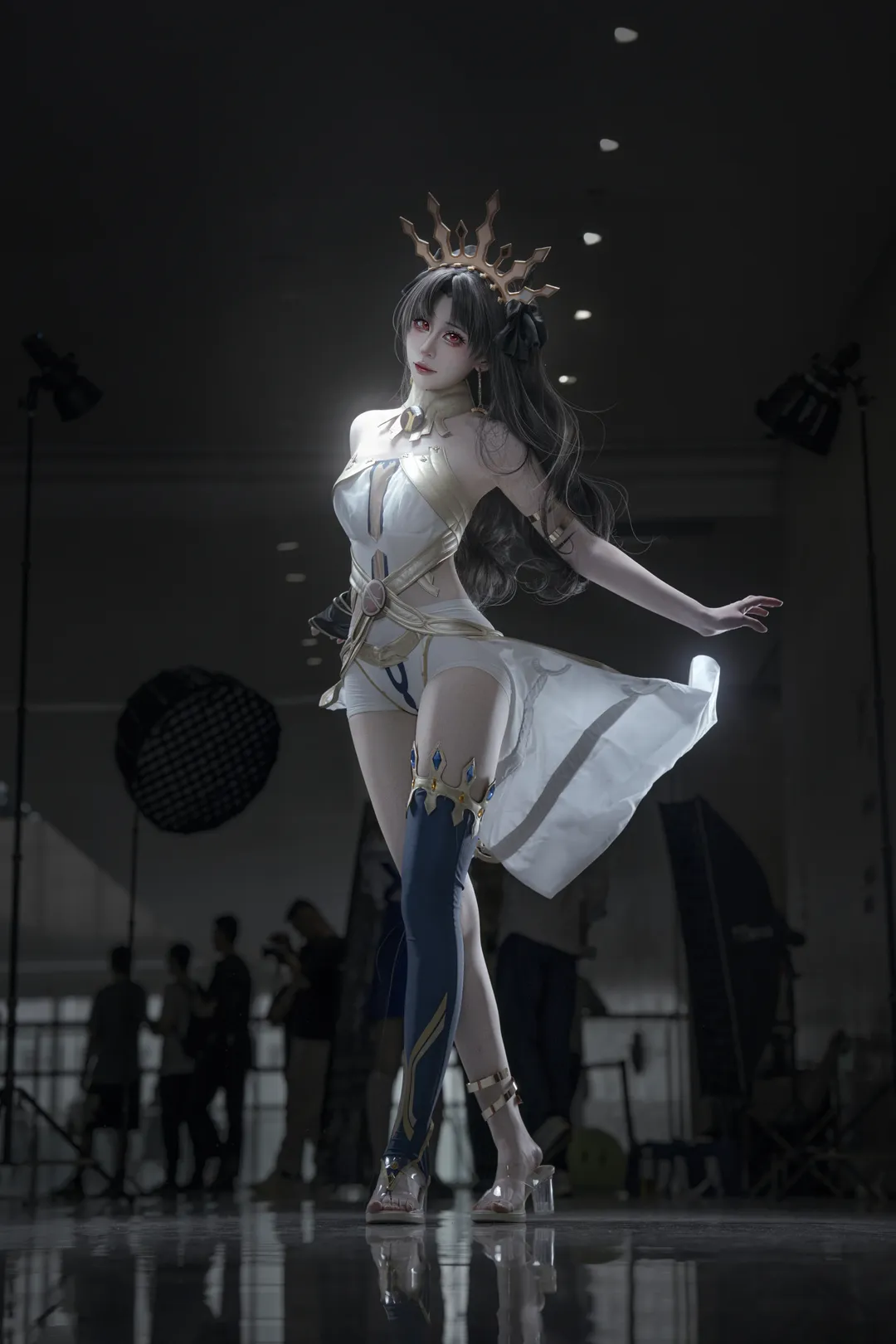 Fate/Grand Order, Ishtar Cosplay, Studio portrait, High contrast lighting, The Descent of the Goddess - Image 4