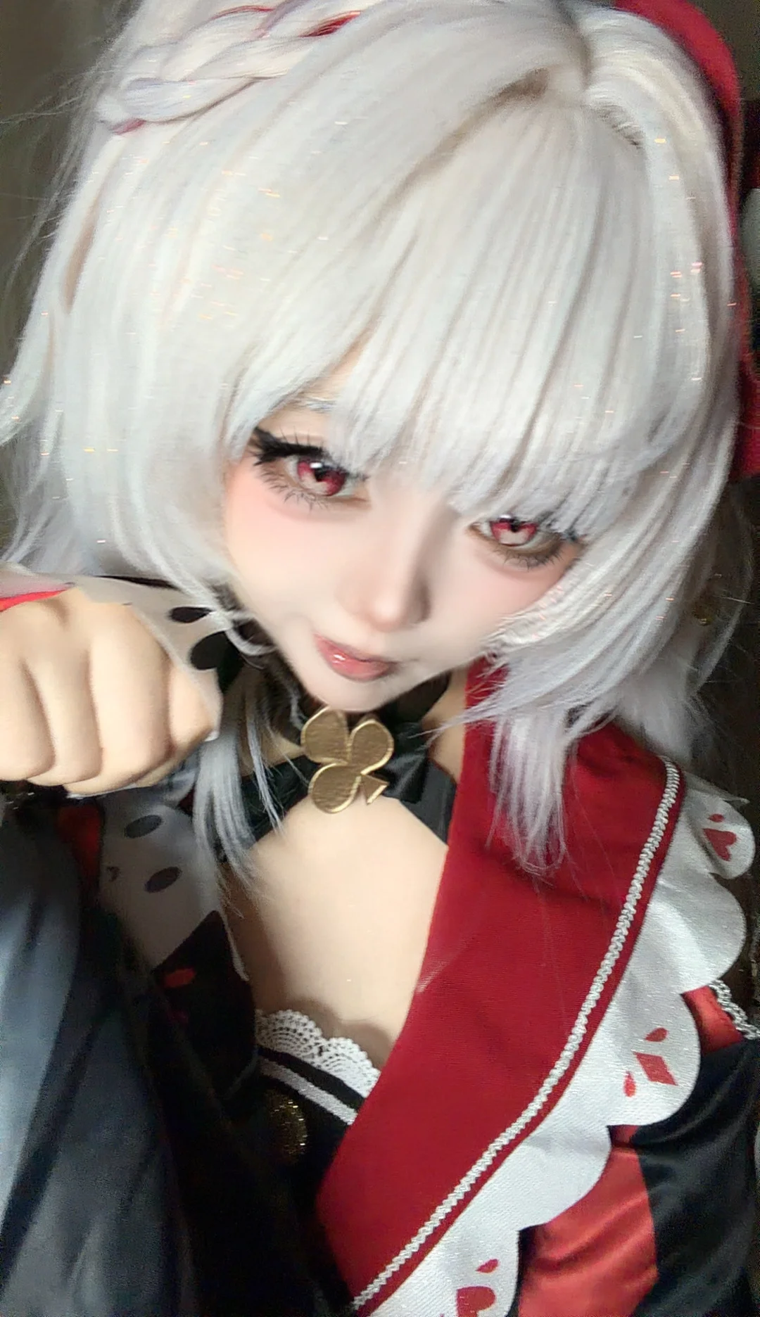 白发红瞳cos, cosplay美瞳分享, 精致妆造, 编发假发, 二次元cos日常 - 第2张