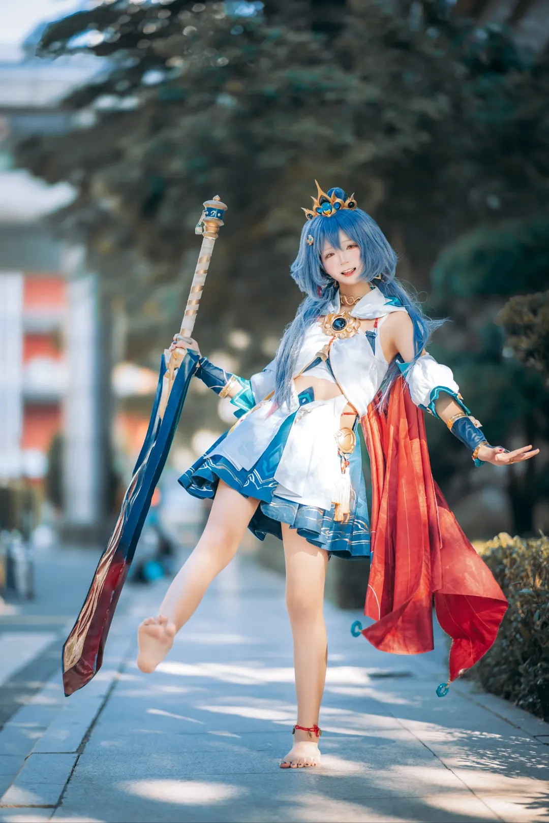 Anime girl, Honkai: Star Rail, Yunli cosplay, Honkai: Star Rail cosplay, Convention outdoor photoshoot - Image 3