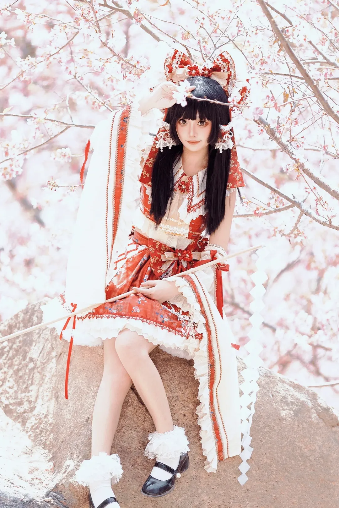 博丽灵梦cos, 东方project, 二次元cosplay, 外景摄影, 樱花季 - 第1张