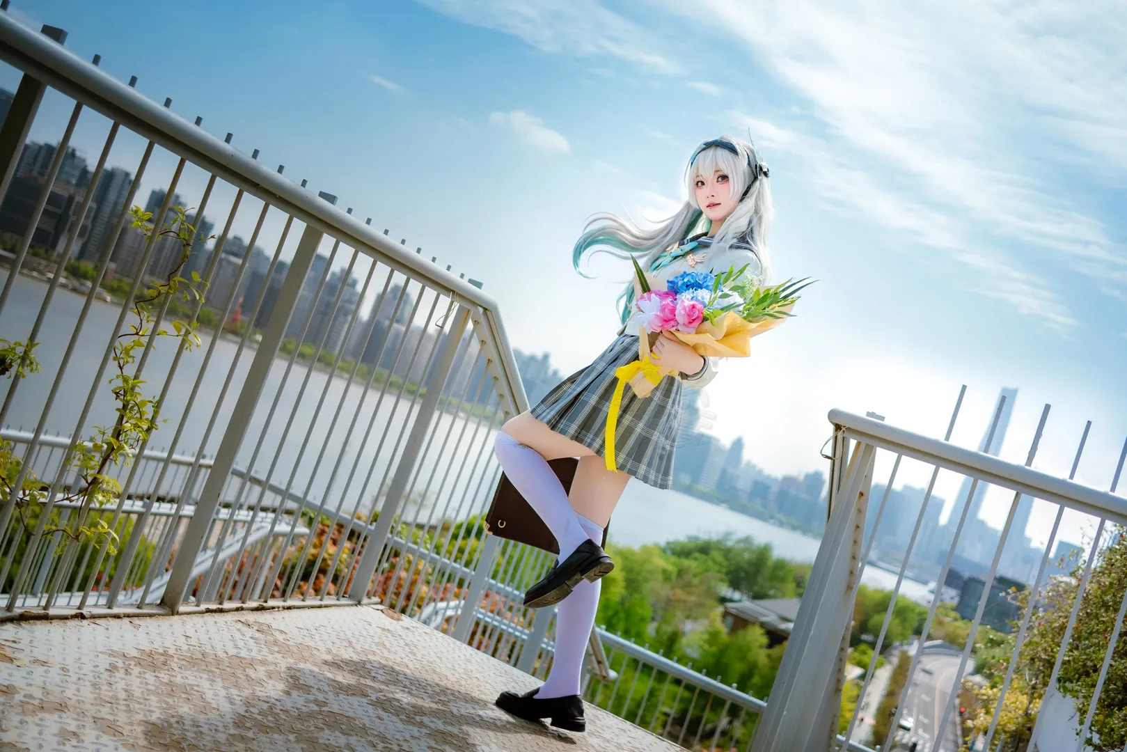 崩坏星穹铁道, 流萤cos, 春日手信, cosplay日常, 天台摄影 - 第2张
