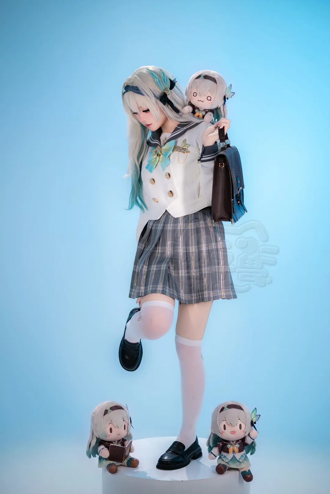 二次元摄影, 崩坏星穹铁道, 流萤cos, 银发cosplay, JK制服穿搭 - 第2张