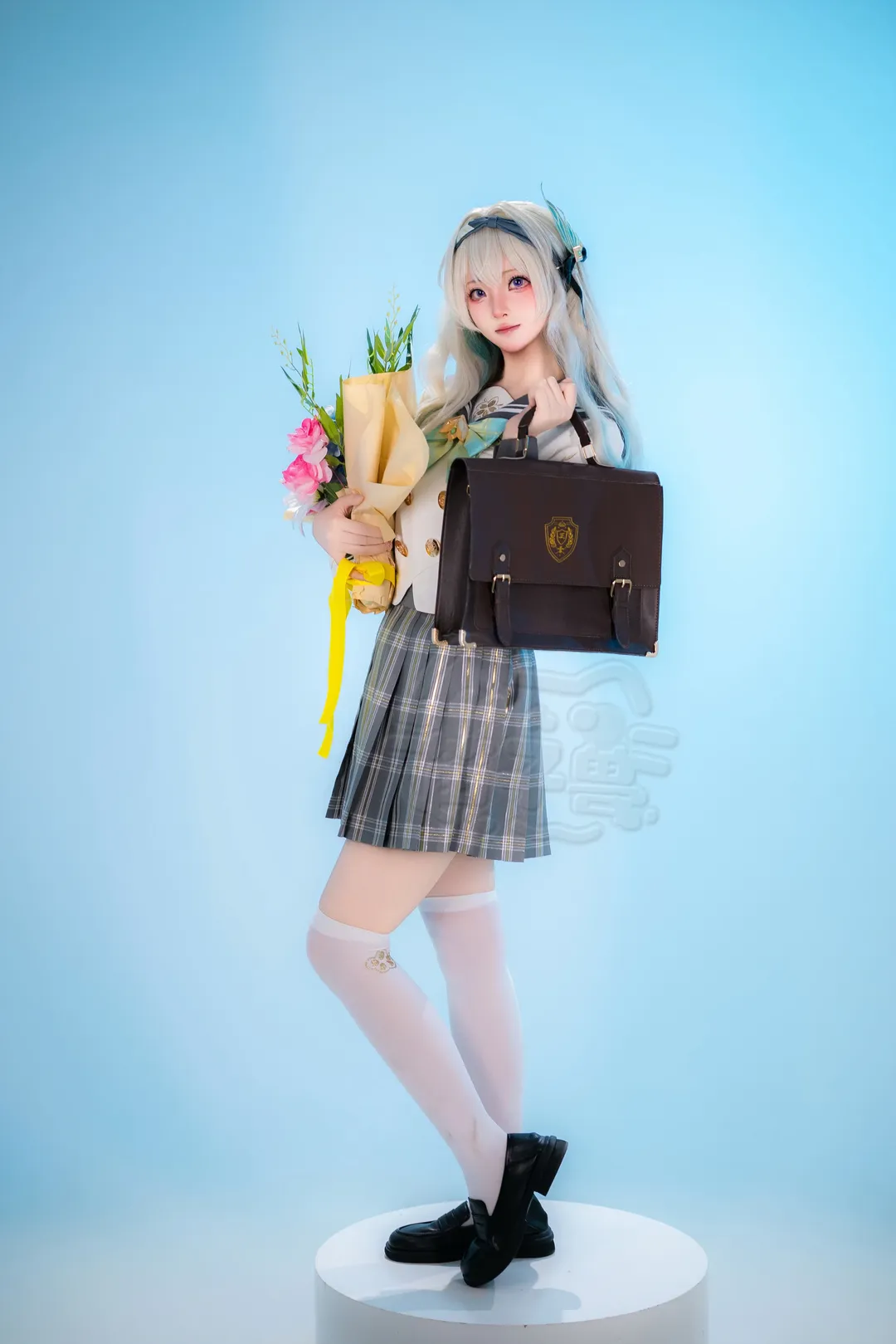 二次元摄影, 崩坏星穹铁道, 流萤cos, 银发cosplay, JK制服穿搭 - 第4张