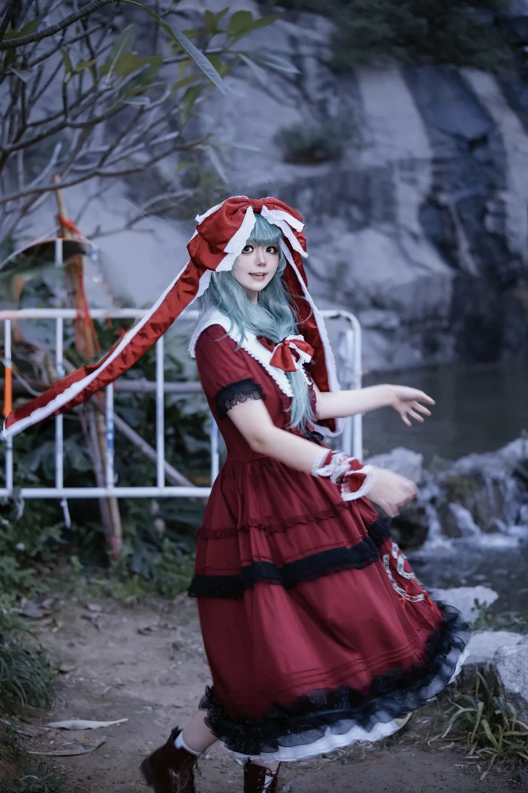 东方project, 东方风神录, 键山雏cos, 瀑布外景摄影, 复古洋装cosplay - 第11张