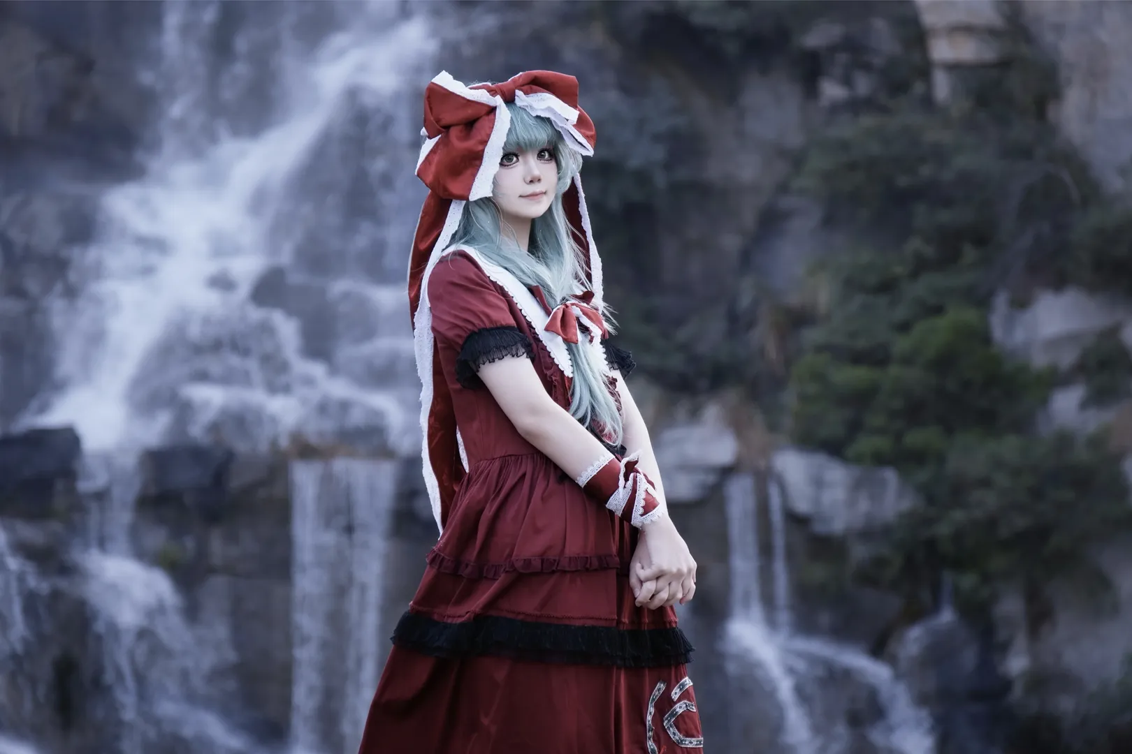 东方project, 东方风神录, 键山雏cos, 瀑布外景摄影, 复古洋装cosplay - 第2张
