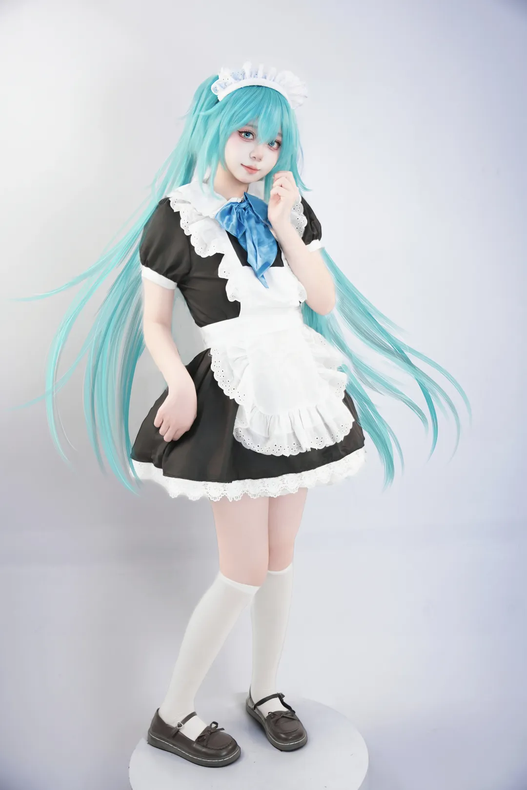 初音未来cos, cosplay正片, 白棚摄影, Vocaloid, 初音未来女仆装 - 第1张
