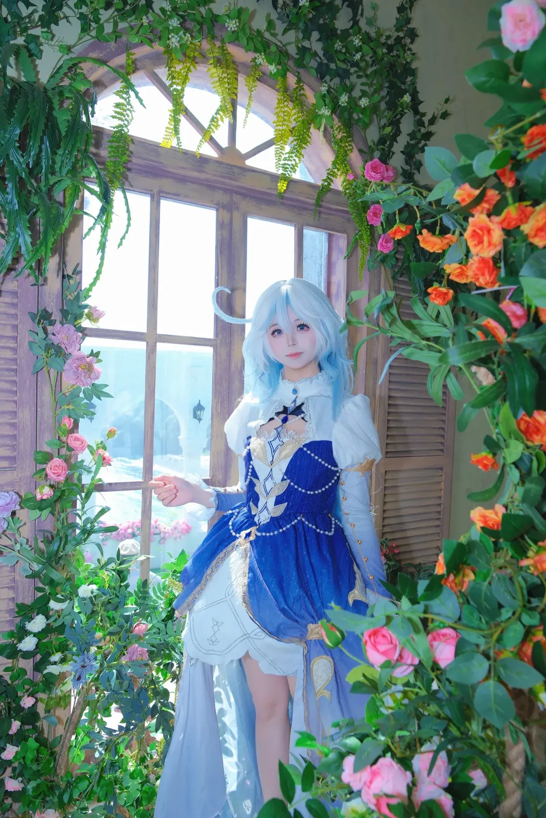 cosplay, 二次元摄影, 芙宁娜cos, 蓝发cos, 花房写真