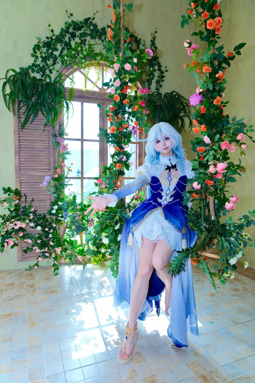 cosplay, 二次元摄影, 芙宁娜cos, 蓝发cos, 花房写真 - 第3张