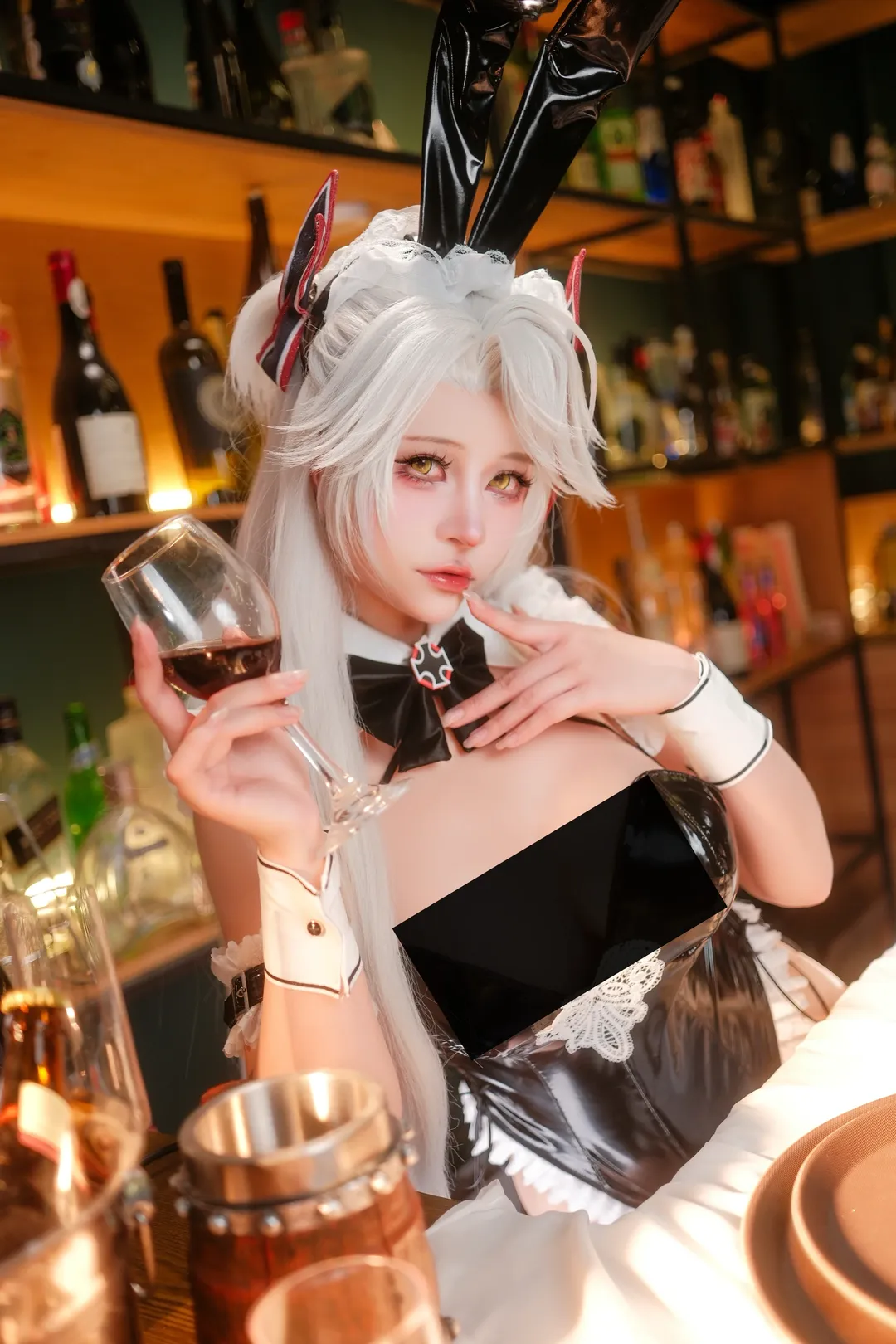 cosplay, 碧蓝航线, 兔耳, 欧根亲王cos, 酒吧风 - 第2张