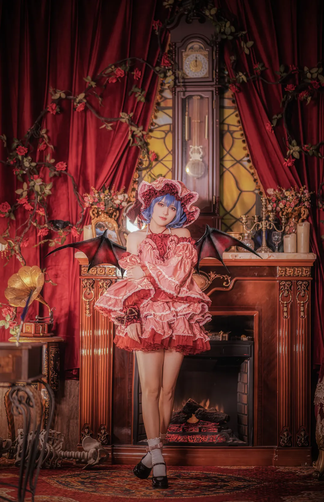 Aesthetic photography, Remilia cosplay, Touhou, Red European style, Gothic Lolita - Image 4