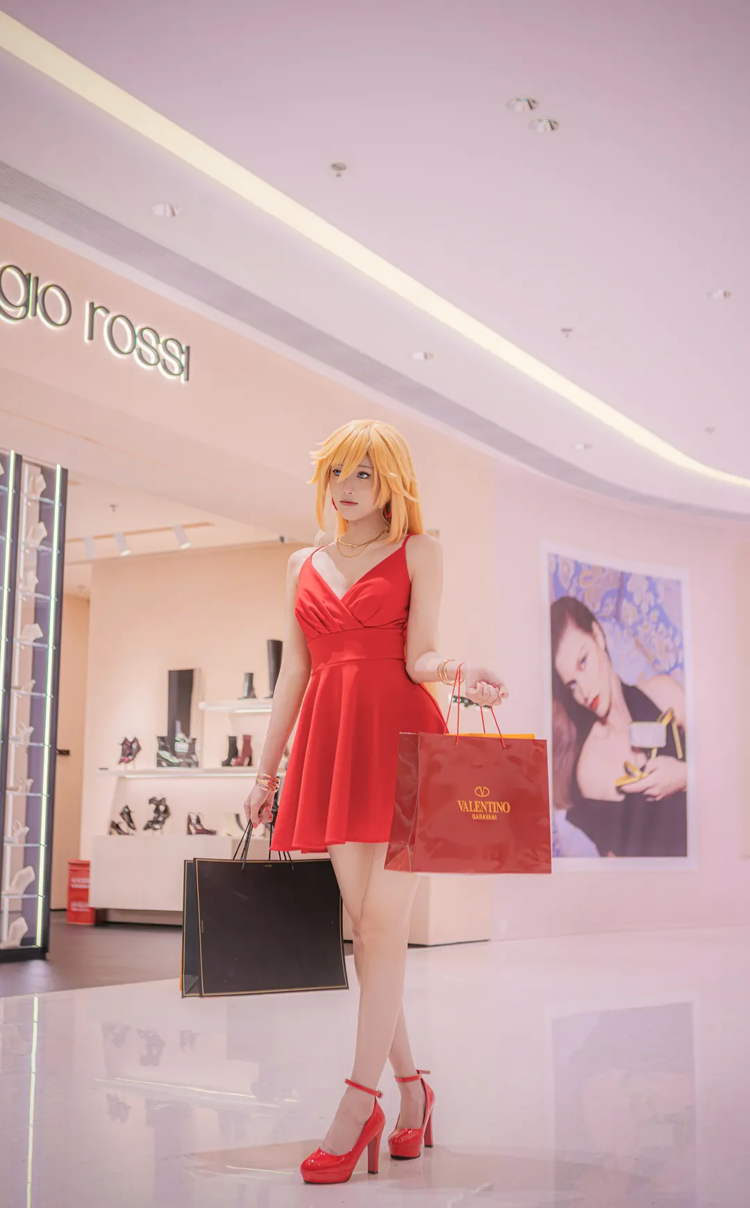 二次元cosplay, 吊带袜天使, P姐cos, 红裙穿搭, 商场街拍 - 第4张