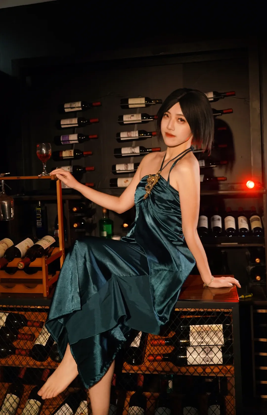 cosplay摄影, 蝰蛇cos, 瓦罗兰特, 酒吧拍照, 电竞游戏cos
