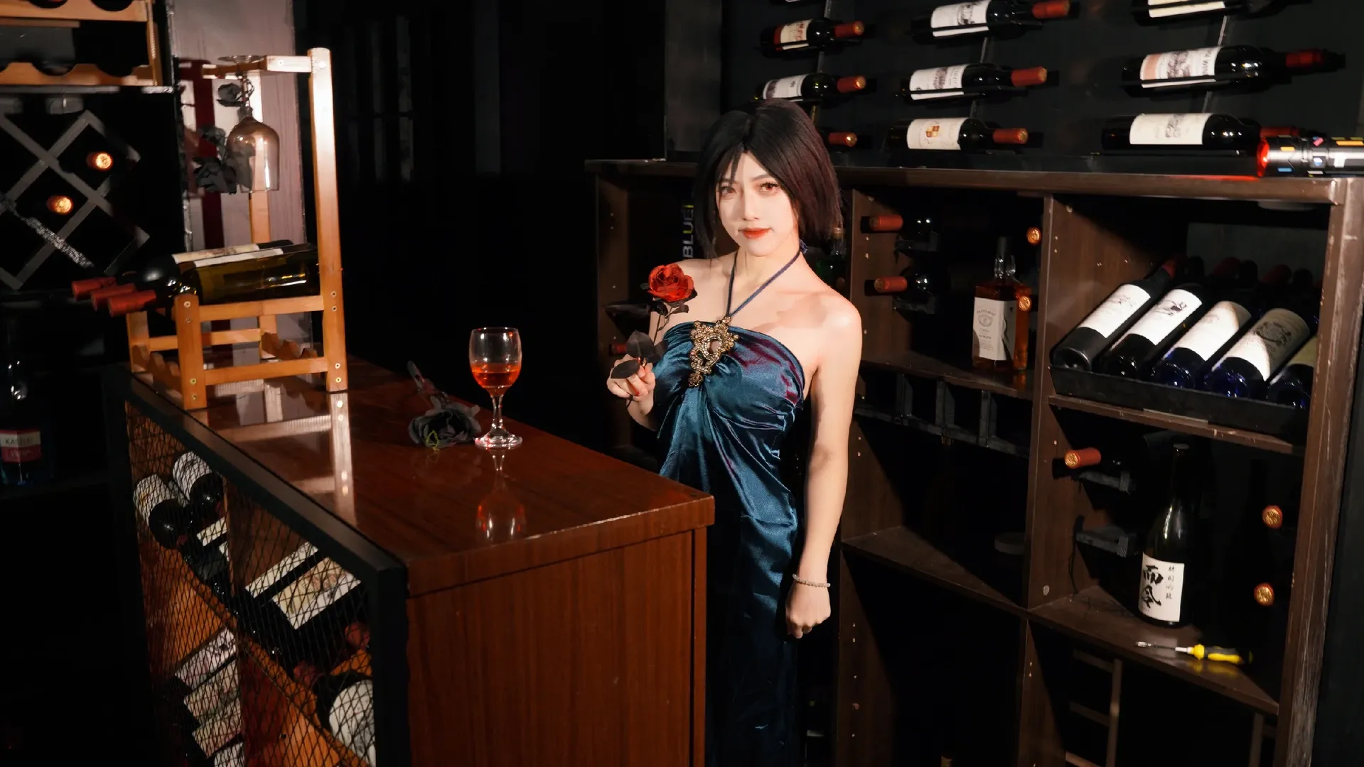 私设cos, 无畏契约, cosplay摄影, 蝰蛇cos, 酒吧cosplay - 第2张