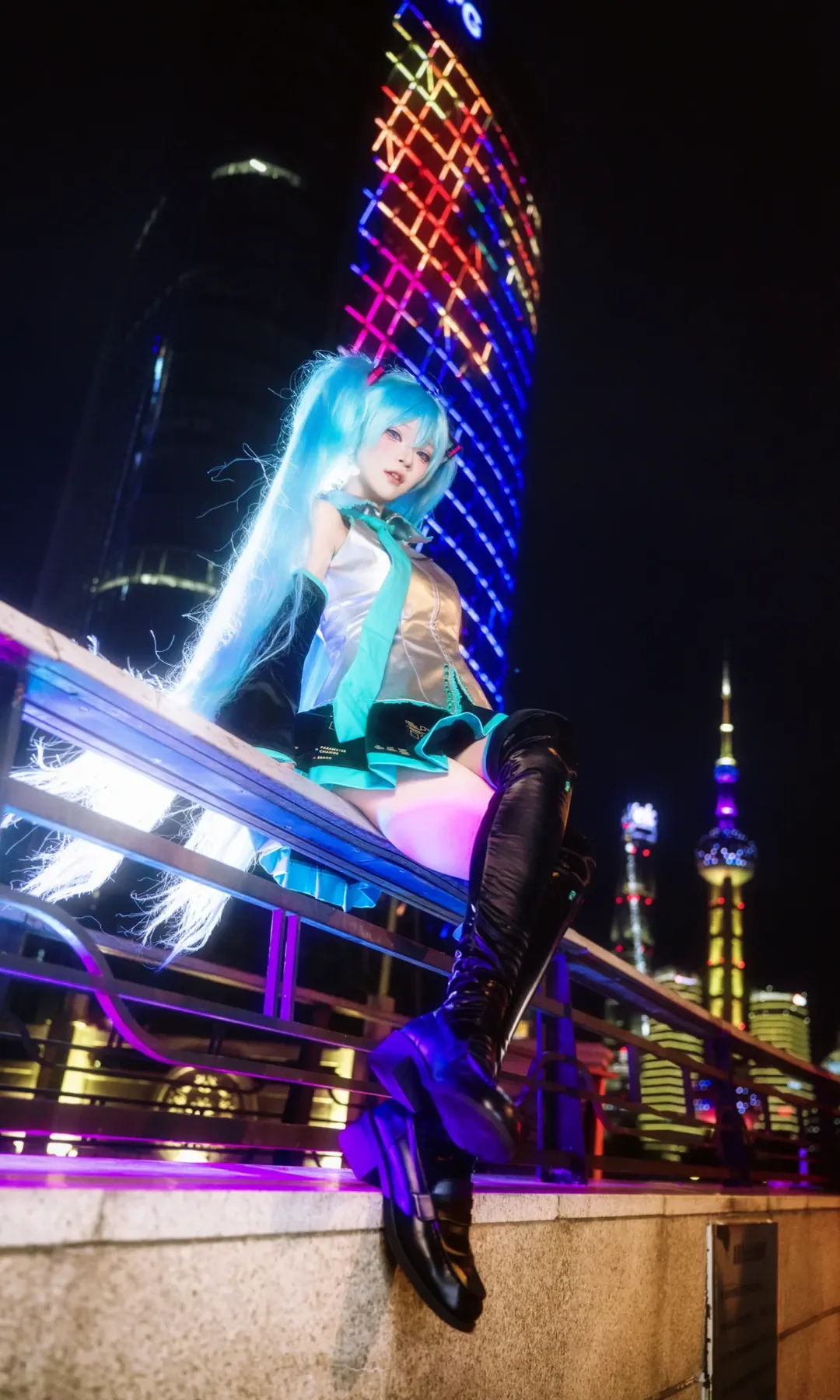 初音ミク コスプレ, 二次元コスプレ, 夜景ポートレート, コスプレ撮影, ボーカロイド - 1枚目