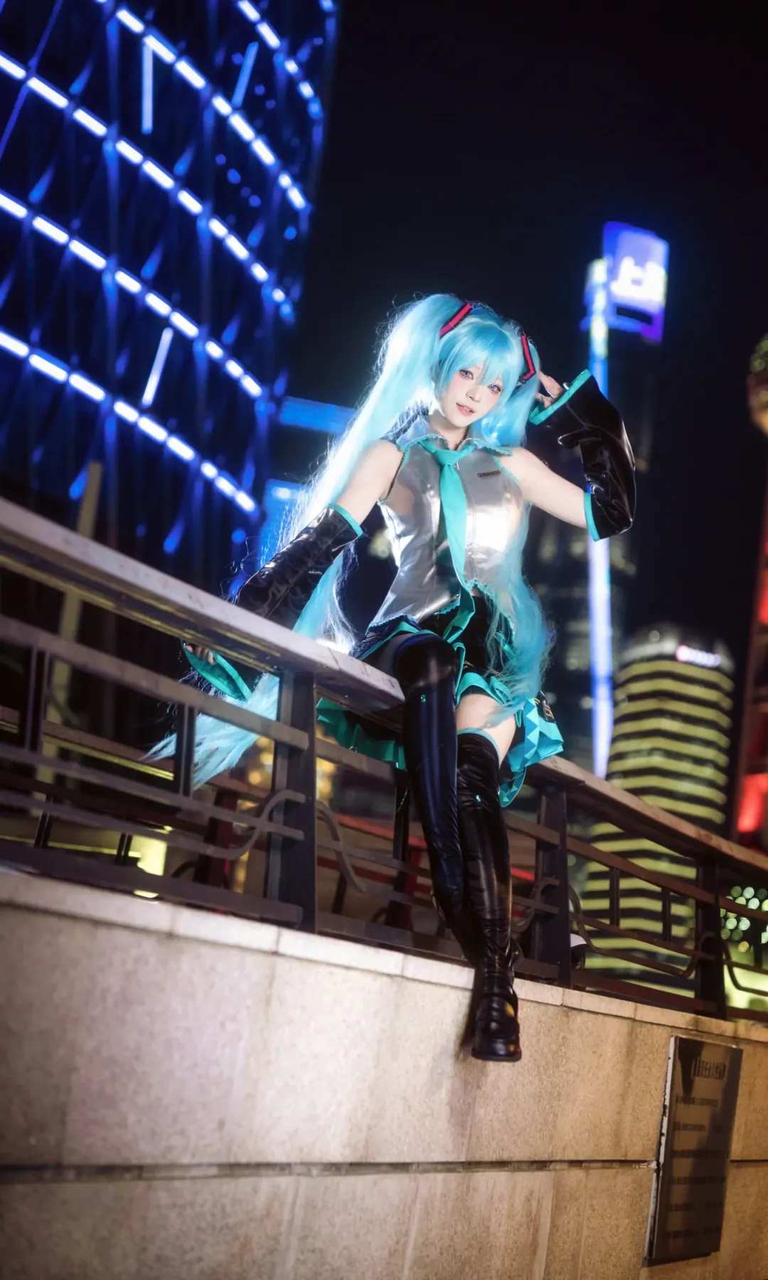 初音ミク コスプレ, 二次元コスプレ, 夜景ポートレート, コスプレ撮影, ボーカロイド - 4枚目
