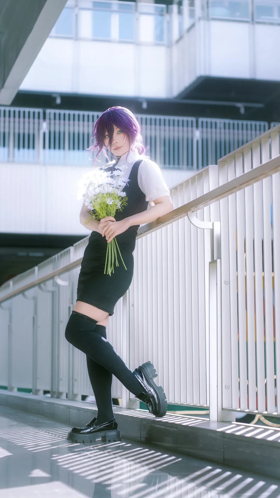蕾塞cos, 电锯人, cosplay摄影, 户外人像, 氛围感拍照 - 第4张
