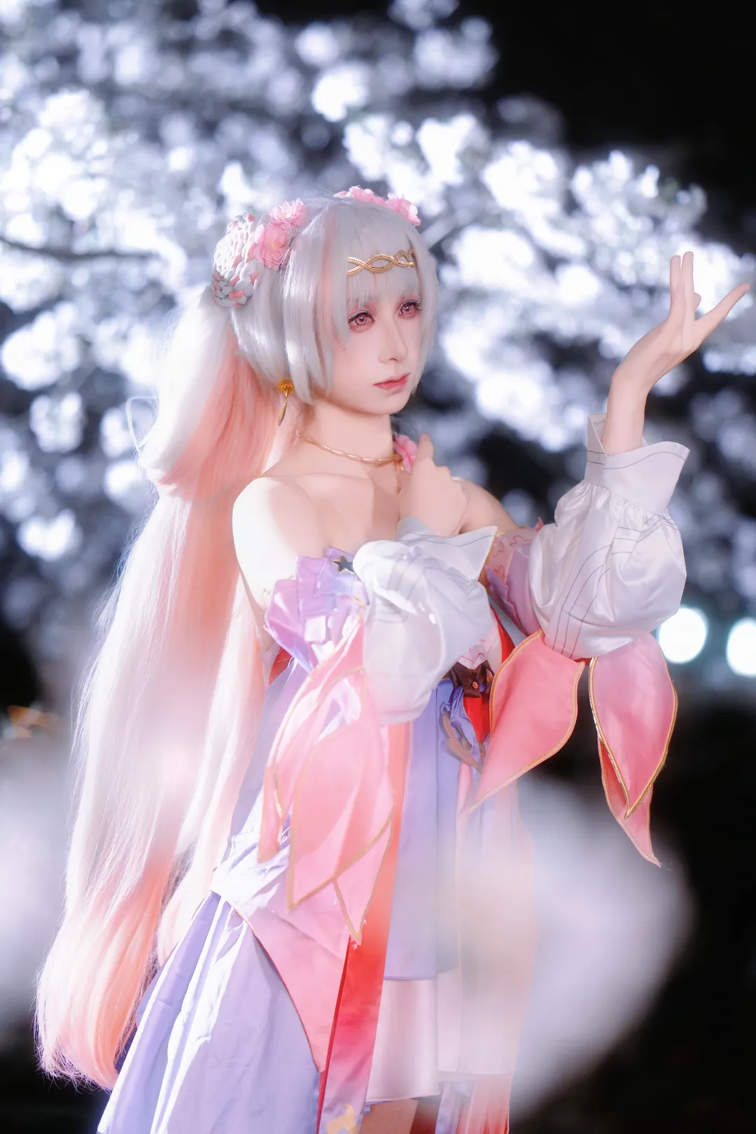 Wuthering Waves, Cherry blossom, Yozakura, Jinhsi cosplay, Lighting - Image 4