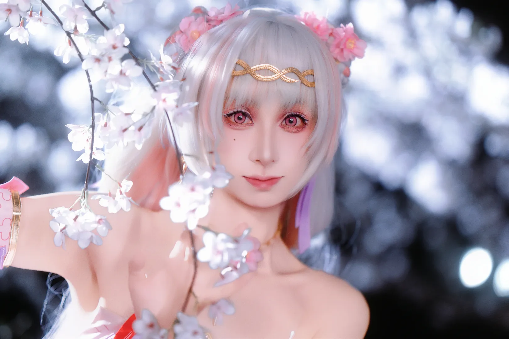 Wuthering Waves, Cherry blossom, Yozakura, Jinhsi cosplay, Lighting - Image 6