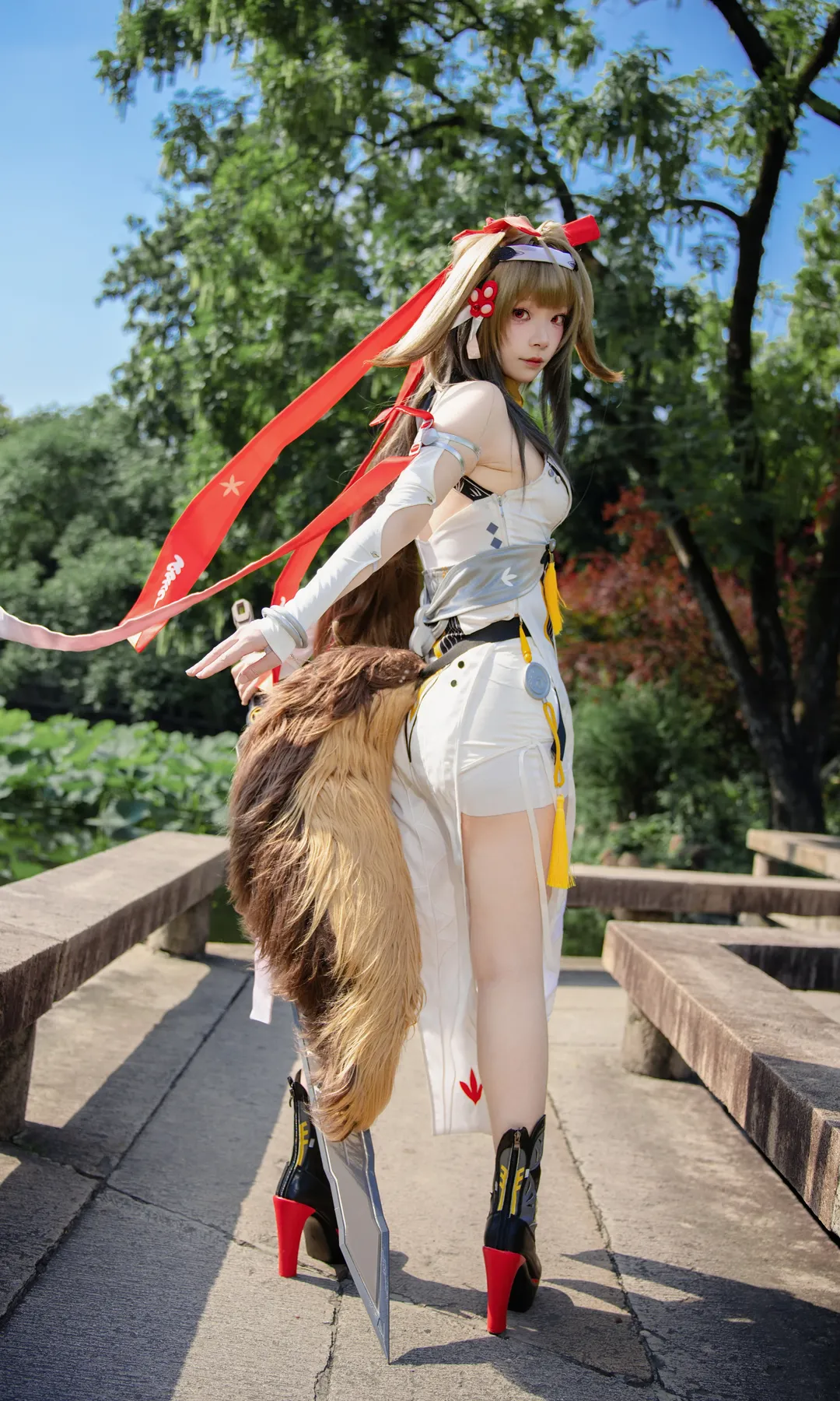 Ye Shunguang Cosplay, Zenless Zone Zero, Yunkui Summit, Photography pose sharing, Chinese-style technology aesthetic - Image 5