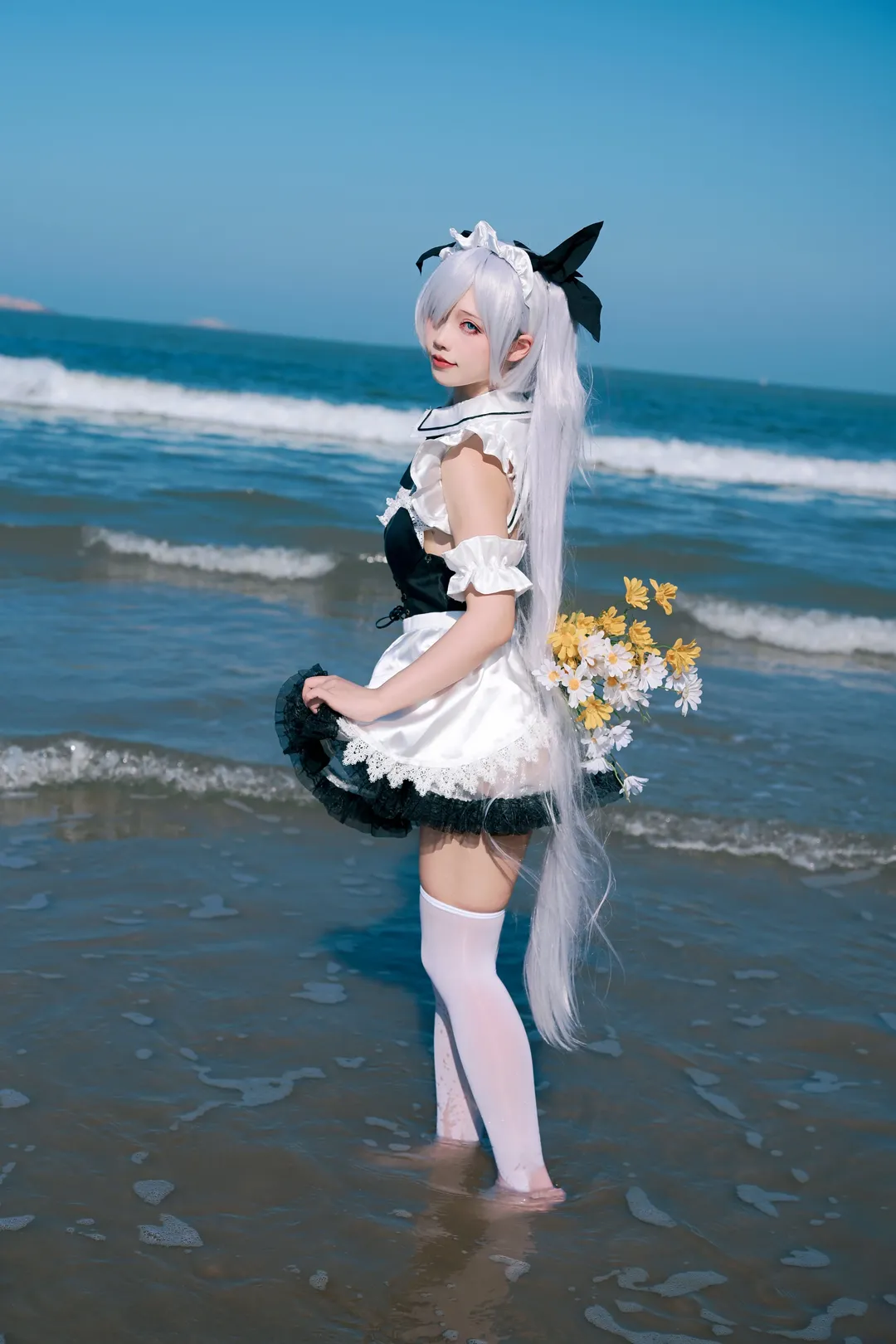 Anime girl, Maid outfit, Seaside photoshoot, Cosplay photography, Zhoushan travel photography
