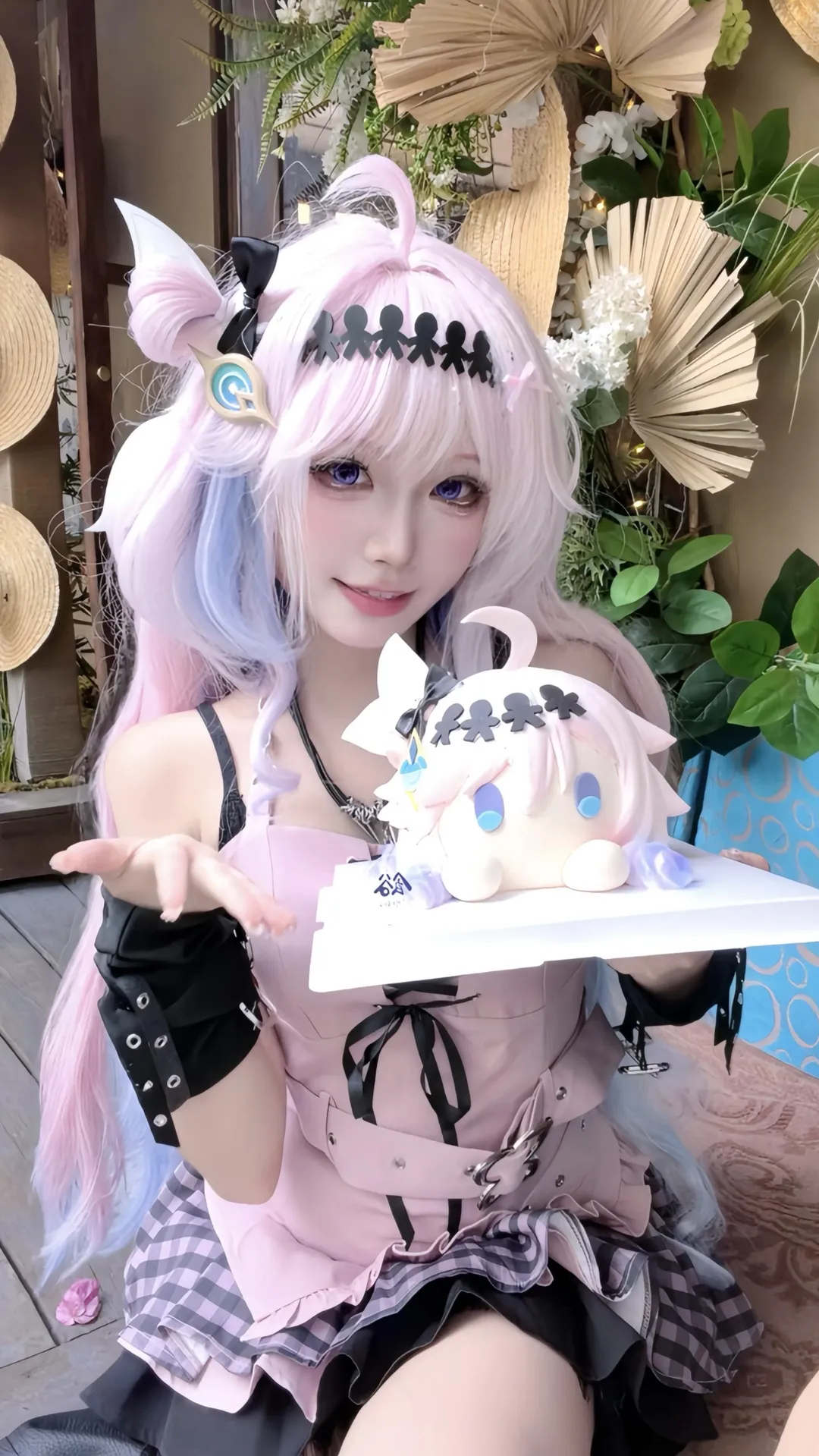 鸣潮, 达妮娅cos, cosplay, 萌妹, 生日蛋糕 - 第3张
