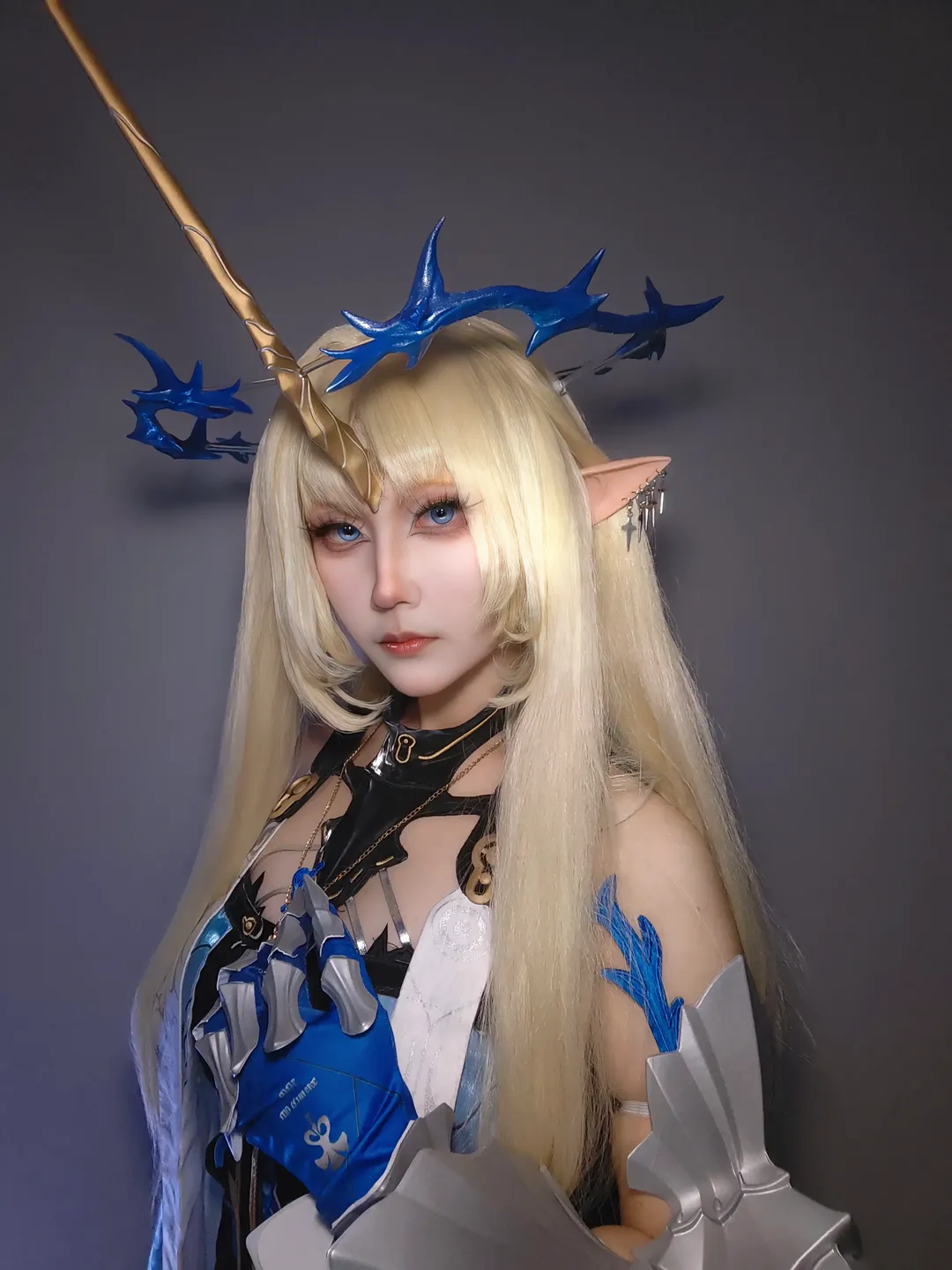 鸣潮, 摄影作品, 卡提希娅cos, 游戏角色, 白发美少女