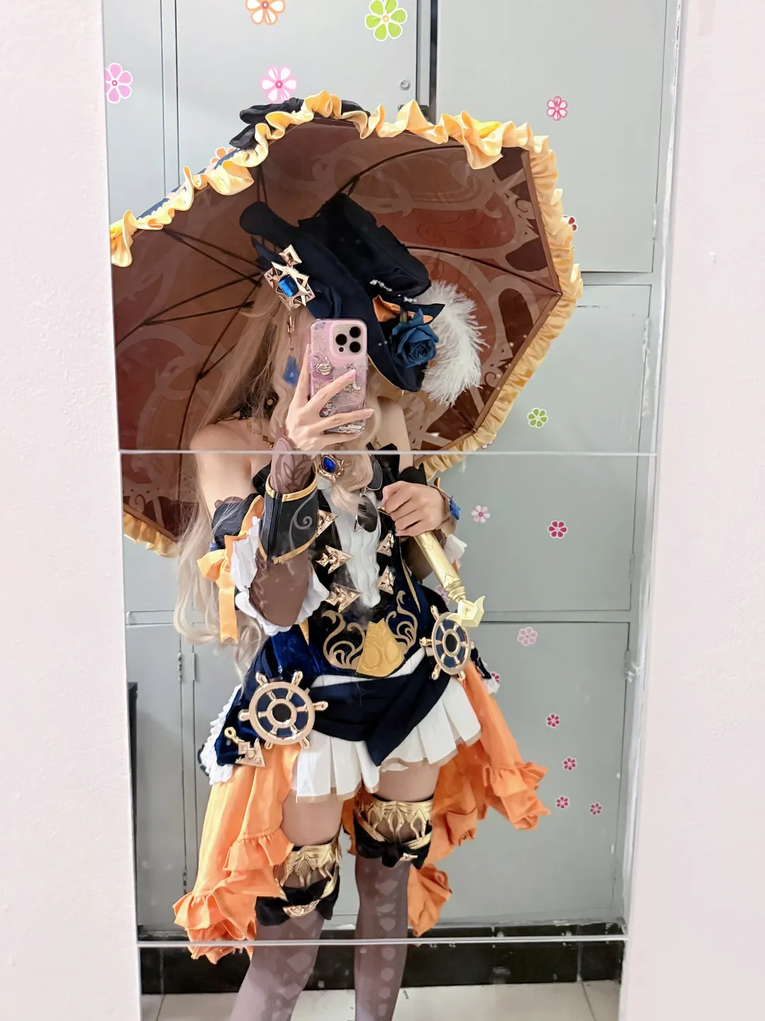 原神, 三分妄想, cosplay穿搭, 娜维娅cos, 对镜拍