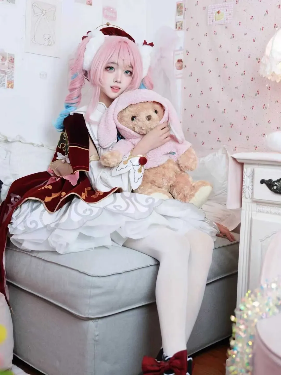 Genshin Impact, Navia cosplay, Makeup remover recommendation, Cosplayer daily life, Good product sharing - Image 2