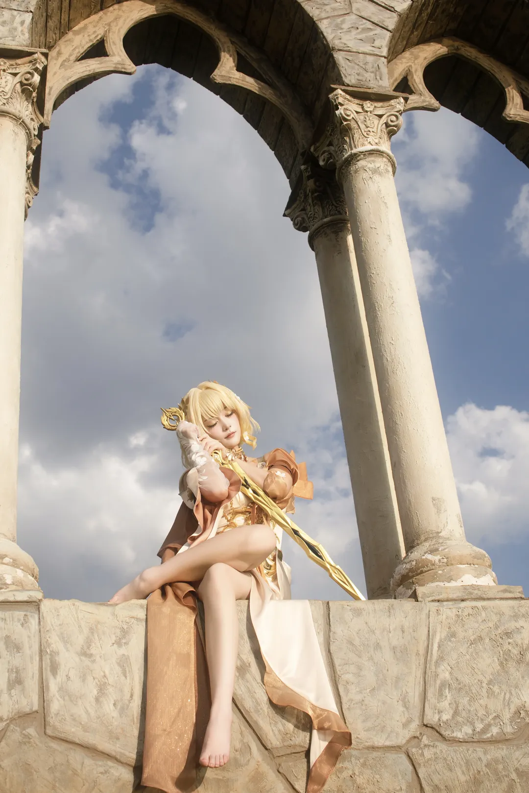 阿格莱雅cos, 崩坏星穹铁道, 翁法罗斯, cosplay摄影, 黄金裔 - 第1张