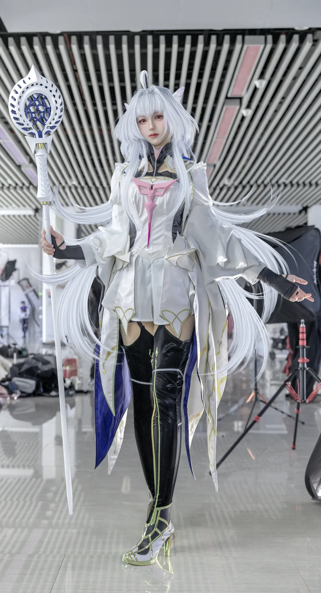 コスプレ, Fate/Grand Order, レディ・アヴァロンコスプレ, 白髪, 花の魔術師