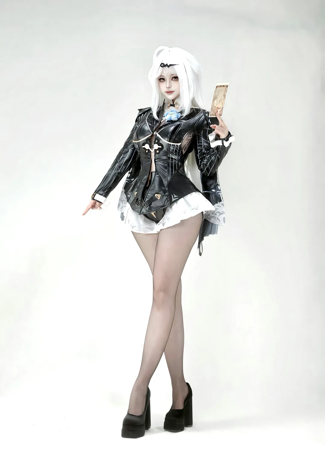 绝区零, cosplay, 仪玄cos, 漆皮外套, 白色假发