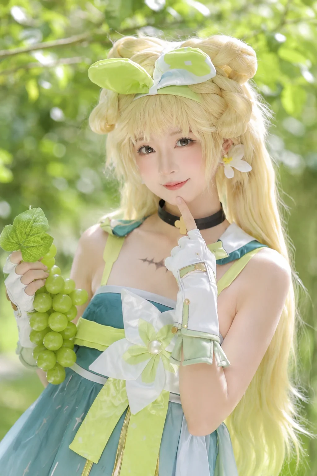 Wuthering Waves, 2D, Aesthetic photography, Verina cosplay, Outdoor cosplay