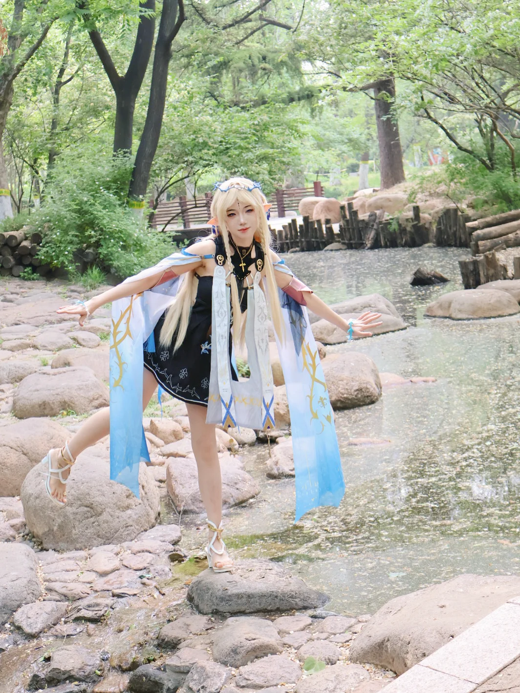 アウトドア撮影, コスプレ撮影, エルフ コスプレ, 金髪エルフ, 雰囲気メイク - 7枚目